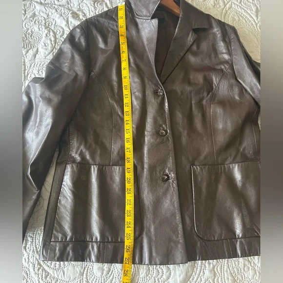 Boss by Hugo Boss women’s leather blazer/jacket. Dk brown 100% lamb skin. Nice!